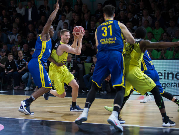 直接参与了 直接参与了