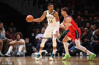 三后卫体系 三后卫体系