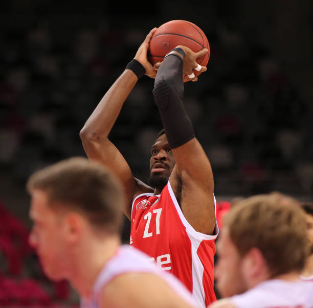 队逆转取胜 队逆转取胜