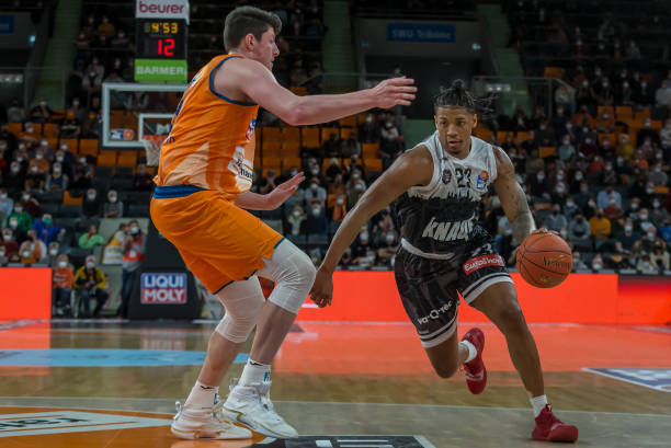 负的关键所 负的关键所